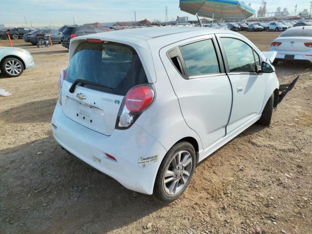 KL8CK6S02FC735165 - 2015 CHEVROLET SPARK EV 1 WHITE photo 4