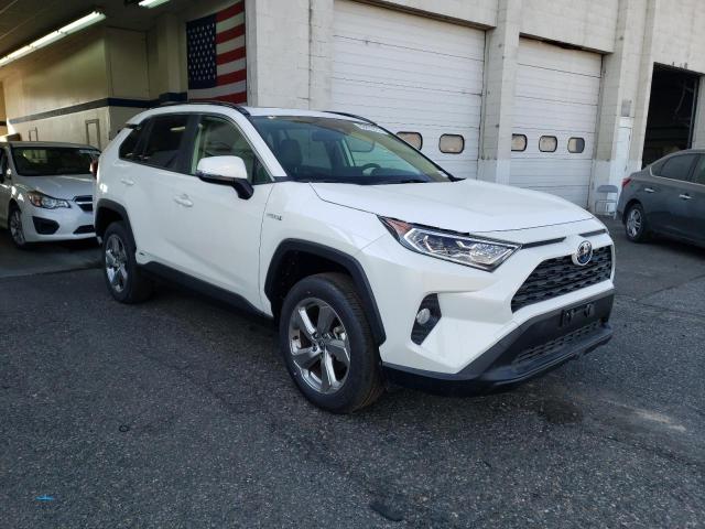 JTMB6RFV3MD040490 - 2021 TOYOTA RAV4 XLE P WHITE photo 1