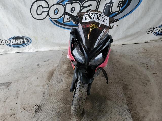 JKAEXEE10EDA17328 - 2014 KAWASAKI EX650 E PINK photo 4