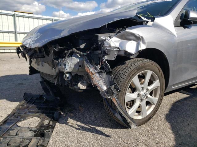 JM1BL1VF6B1467858 - 2011 MAZDA 3 I SILVER photo 9