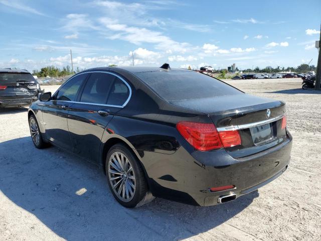 WBAKA4C55CC613509 - 2012 BMW 740 I BLACK photo 3