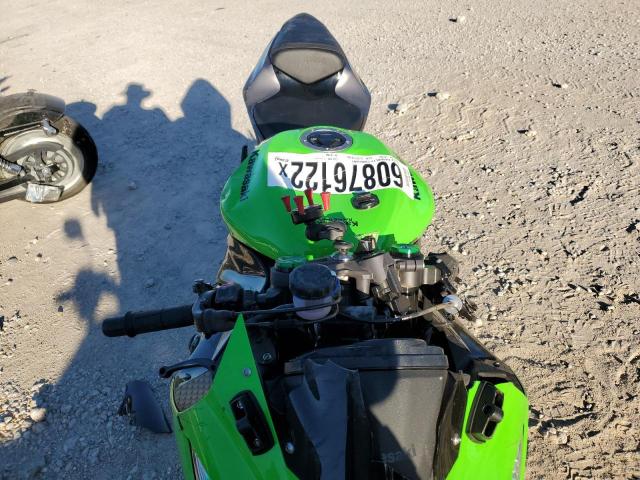 JKBZXJE15JA027450 - 2018 KAWASAKI ZX636 E TWO TONE photo 6