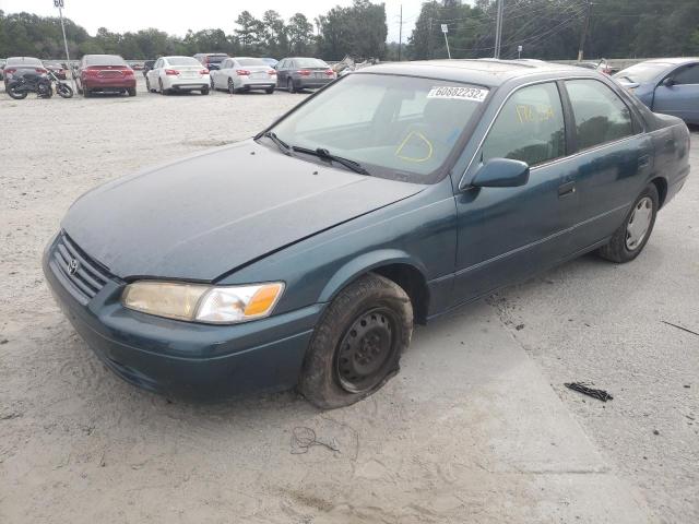 4T1BG22K2WU335854 - 1998 TOYOTA CAMRY CE GREEN photo 2