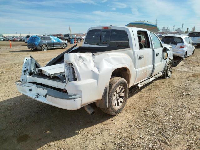 1Z7HC28K37S217413 - 2007 MITSUBISHI RAIDER LS WHITE photo 4