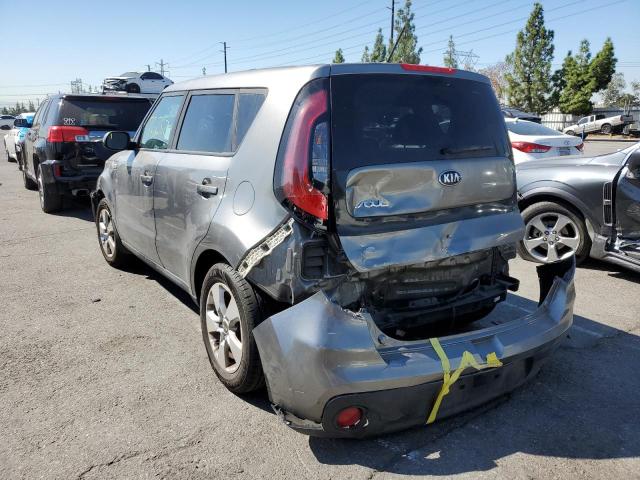 KNDJN2A25J7532211 - 2018 KIA SOUL GRAY photo 3