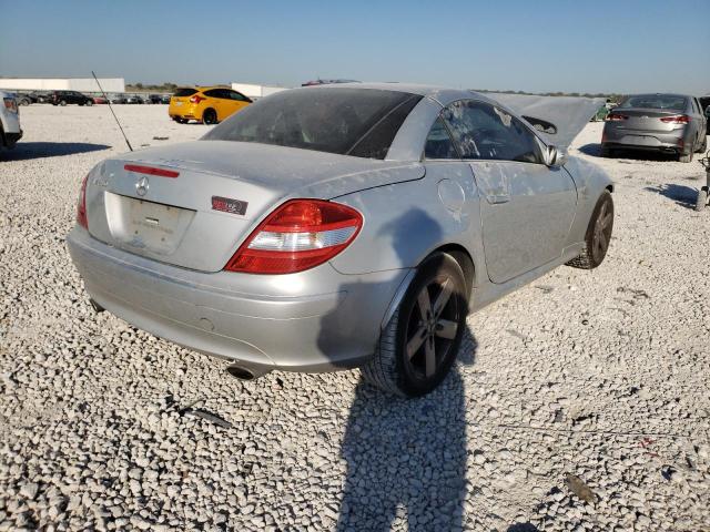 WDBWK54F76F116557 - 2006 MERCEDES-BENZ SLK 280 SILVER photo 4