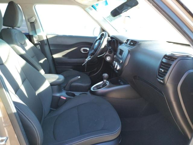 KNDJN2A23F7130369 - 2015 KIA SOUL BROWN photo 5