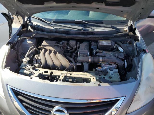 3N1CN7AP9DL893574 - 2013 NISSAN VERSA S GRAY photo 7