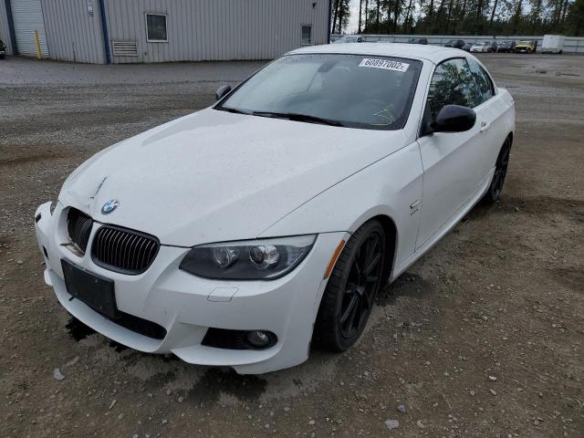 WBADX1C57DJ128789 - 2013 BMW 335 I SULE WHITE photo 2