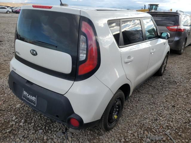 KNDJN2A21G7304702 - 2016 KIA SOUL WHITE photo 4