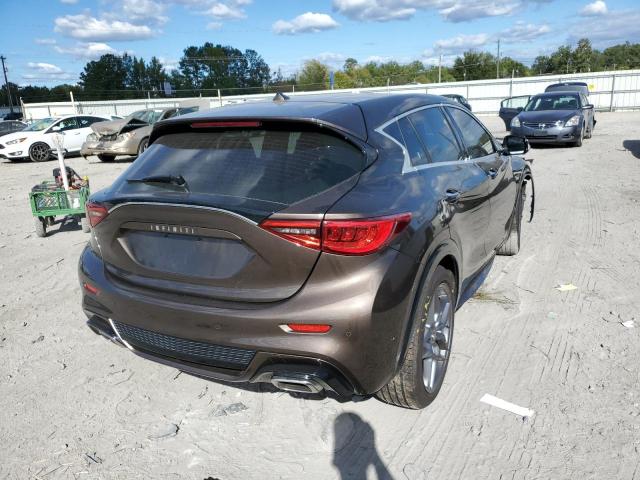 SJKCH5CP8JA003037 - 2018 INFINITI QX30 BASE BROWN photo 4