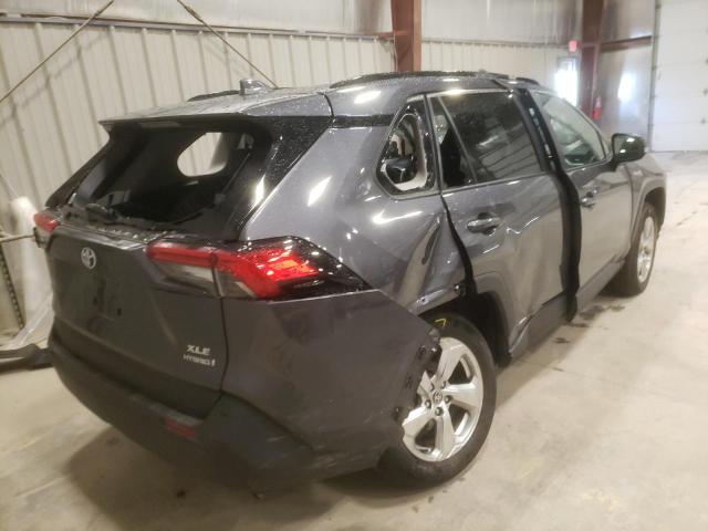 4T3B6RFV8MU052492 - 2021 TOYOTA RAV4 XLE P GRAY photo 4