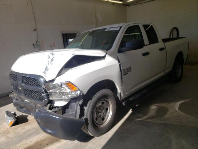 1C6RR7FG0KS525360 - 2019 RAM 1500 CLASS WHITE photo 2