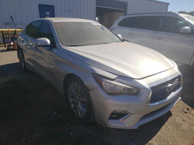 JN1EV7AP5JM360423 - 2018 INFINITI Q50 LUXE SILVER photo 1