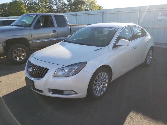 2G4GT5GV8C9202384 - 2012 BUICK REGAL PREM WHITE photo 2