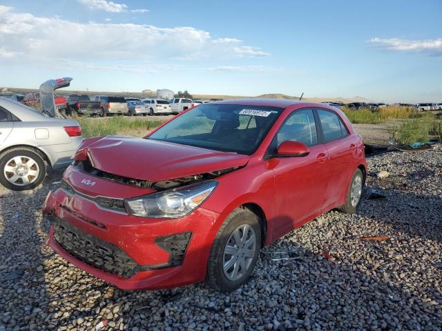 3KPA25AD9NE464870 - 2022 KIA RIO S RED photo 2