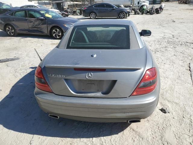 WDBWK54F29F190957 - 2009 MERCEDES-BENZ SLK 300 GRAY photo 6