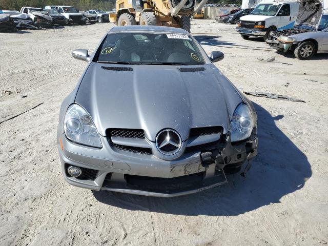 WDBWK54F29F190957 - 2009 MERCEDES-BENZ SLK 300 GRAY photo 9