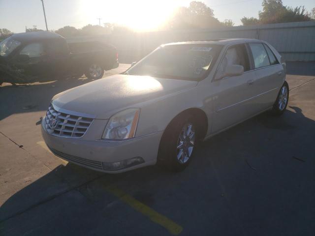 1G6KD5EY7AU127673 - 2010 CADILLAC DTS LUXURY CREAM photo 2