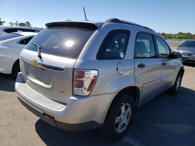 2CNDL23F076123010 - 2007 CHEVROLET EQUINOX SILVER photo 4