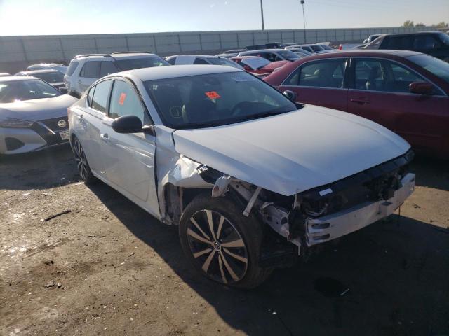 1N4BL4CV4NN386565 - 2022 NISSAN ALTIMA SR WHITE photo 4