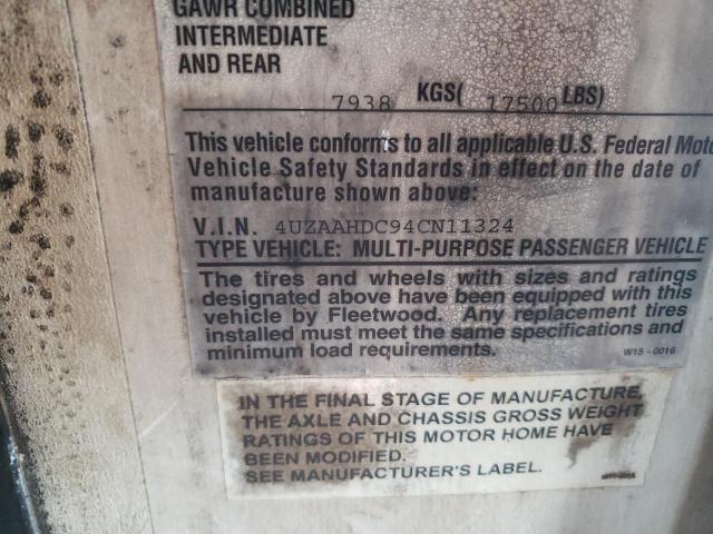 4UZAAHDC94CN11324 - 2004 FREIGHTLINER X LINE MOT 棕色 照片 10