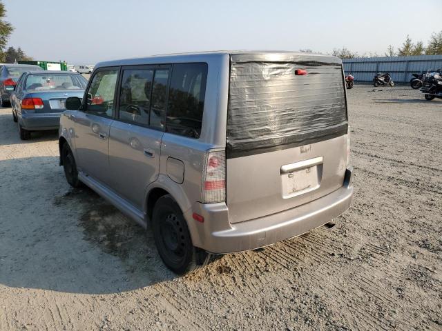 JTLKT334864084137 - 2006 TOYOTA SCION XB Silber Foto 3
