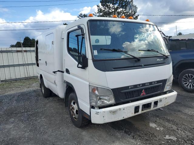 JL6BBD1S67K011892 - 2007 MITSUBISHI FE 84D WHITE photo 1