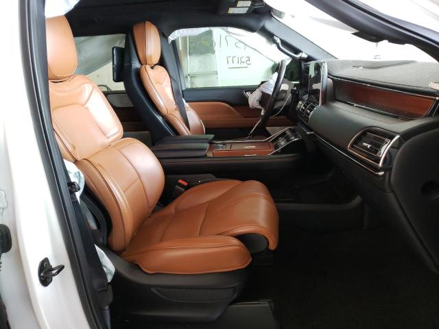 5LMJJ2LT8KEL17672 - 2019 LINCOLN NAVIGATOR 白色 照片 5