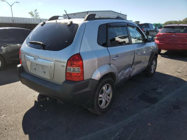 KM8JN12D97U639973 - 2007 HYUNDAI TUCSON SE GRAY photo 4