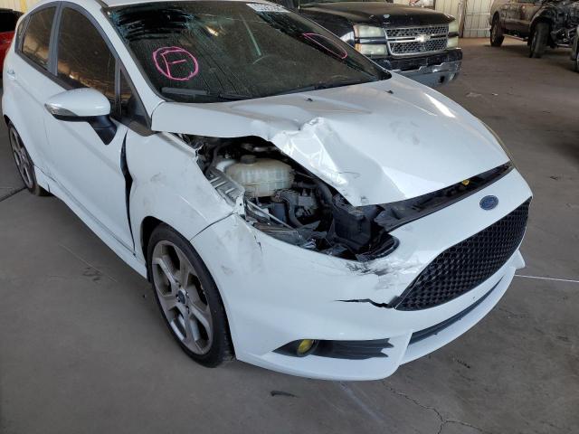 3FADP4GX2FM144894 - 2015 FORD FIESTA ST WHITE photo 9