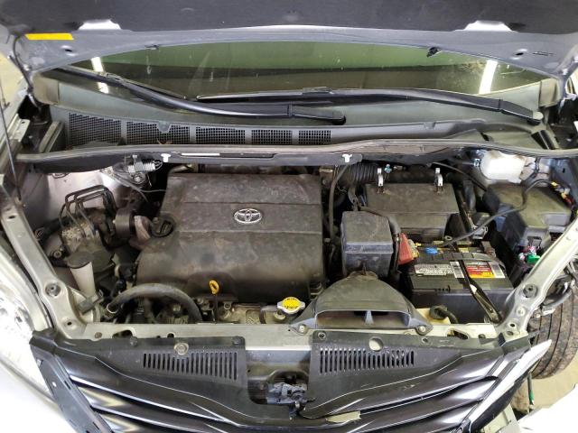 5TDKK3DC7CS193743 - 2012 TOYOTA SIENNA LE SILVER photo 7