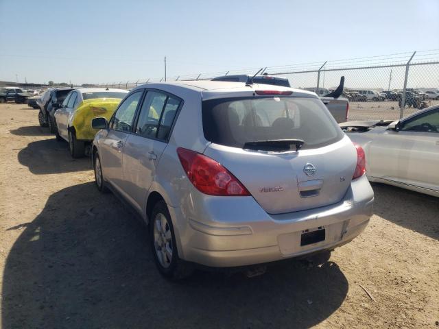 3N1BC13E68L434745 - 2008 NISSAN VERSA S SILVER photo 3