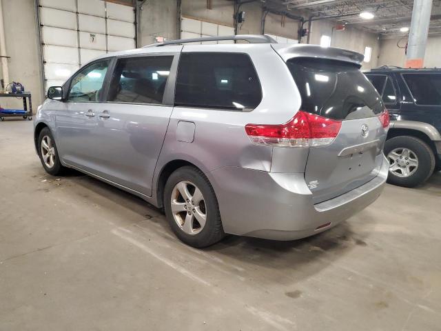 5TDKK3DC8BS075764 - 2011 TOYOTA SIENNA LE SILVER photo 3