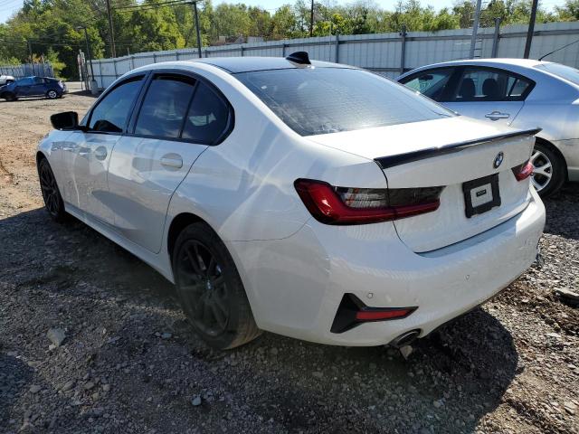 3MW5R7J07L8B10506 - 2020 BMW 330XI WHITE photo 3