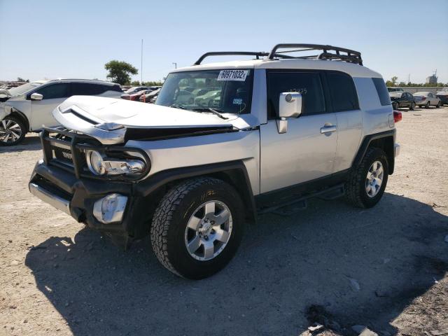 JTEZU11F78K004823 - 2008 TOYOTA FJ CRUISER SILVER photo 2