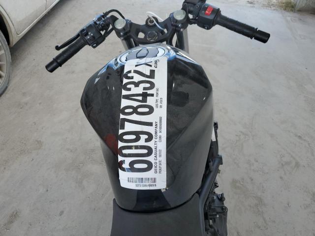 JKAEXKH13JDA13519 - 2018 KAWASAKI EX400 BLACK photo 5