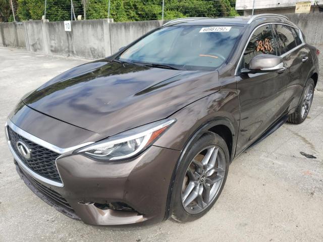 SJKCH5CP2HA034987 - 2017 INFINITI QX30 BASE MAROON photo 2