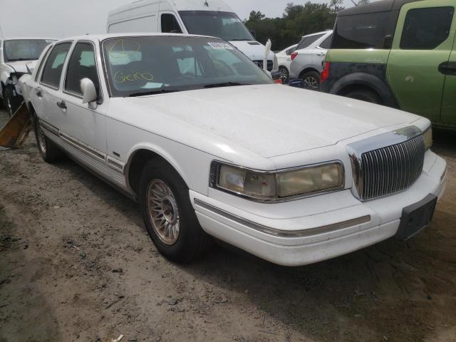 1LNLM82W6TY676925 - 1996 LINCOLN TOWN CAR S WHITE photo 1