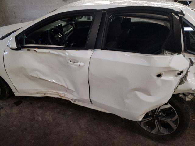 3KPF24AD3KE042699 - 2019 KIA FORTE FE WHITE photo 9