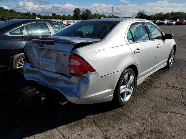 3FAHP0KC2AR136174 - 2010 FORD FUSION SPO SILVER photo 4