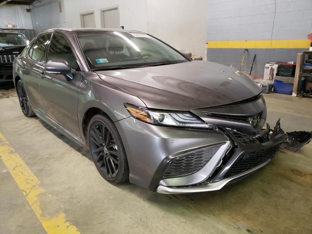 4T1K61AK1MU597120 - 2021 TOYOTA CAMRY XSE GRAY photo 1