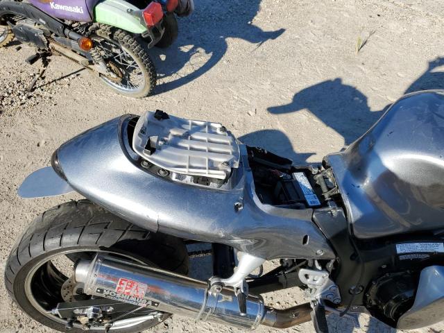 JS1GW71A452107605 - 2005 SUZUKI GSX1300 RK GRAY photo 6