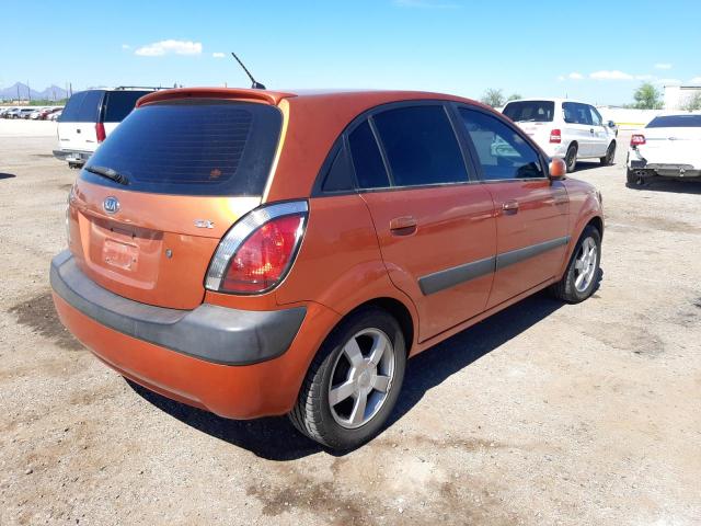 KNADE163166083726 - 2006 KIA RIO 5 ORANGE photo 4