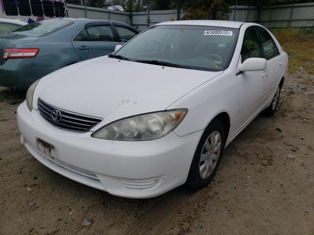 4T1BE32K95U547158 - 2005 TOYOTA CAMRY LE WHITE photo 2