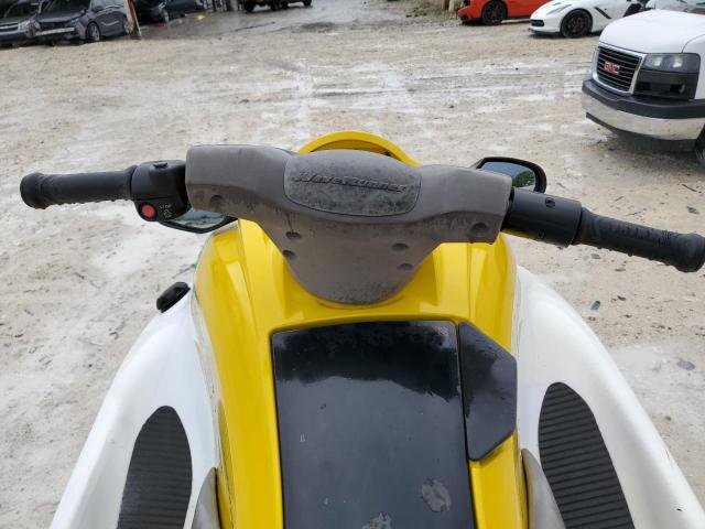 USYAMA1344D515 - 2015 YAMAHA WAVERUNNER YELLOW photo 9