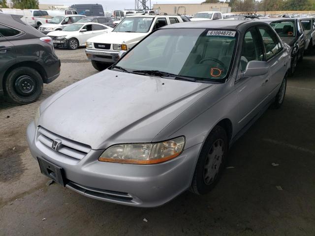 JHMCG56402C015386 - 2002 HONDA ACCORD LX SILVER photo 2