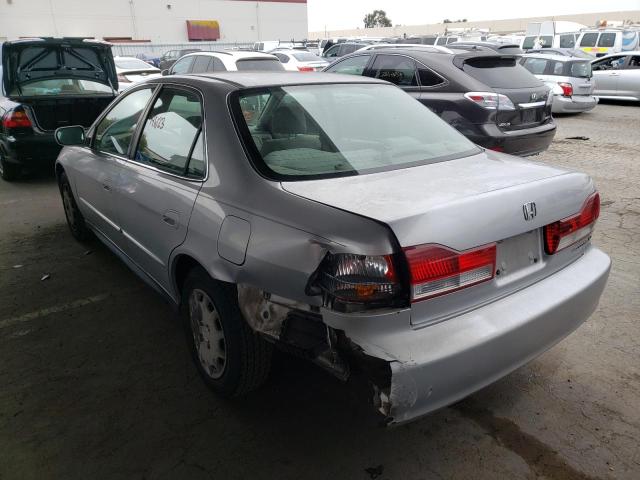 JHMCG56402C015386 - 2002 HONDA ACCORD LX SILVER photo 3