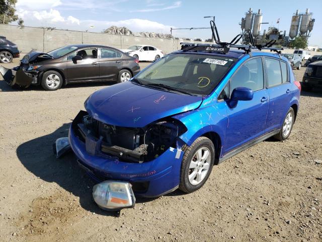 3N1BC13E69L405456 - 2009 NISSAN VERSA S BLUE photo 2