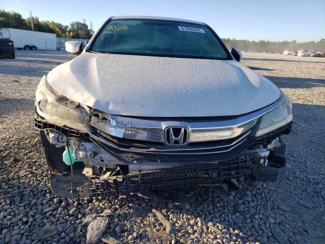 1HGCR2F38GA061635 - 2016 HONDA ACCORD LX WHITE photo 9